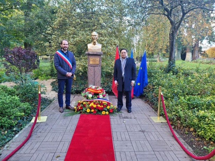 Thủ tướng Phạm Minh Chính có các cuộc tiếp xúc cấp cao trong chuyến thăm chính thức Cộng hòa Pháp - ảnh 1