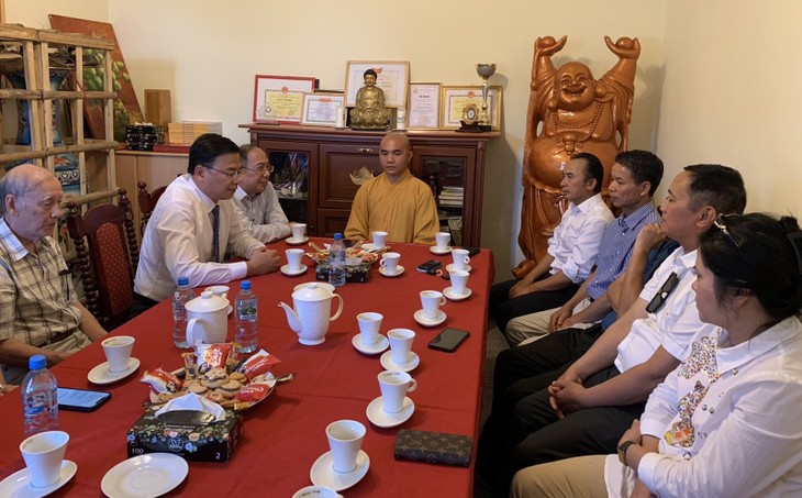 Thứ trưởng Bộ Ngoại giao  Phạm Quang Hiệu làm việc với Trung tâm Văn hóa Phật Giáo Việt Nam tại Ba Lan - ảnh 1