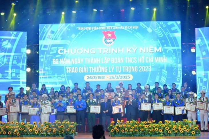 100 cán bộ Đoàn xuất sắc nhận Giải thưởng Lý Tự Trọng năm 2023 - ảnh 1