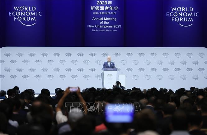 Hội nghị WEF Thiên Tân bế mạc, nêu bật vai trò hợp tác trước những thách thức toàn cầu - ảnh 1