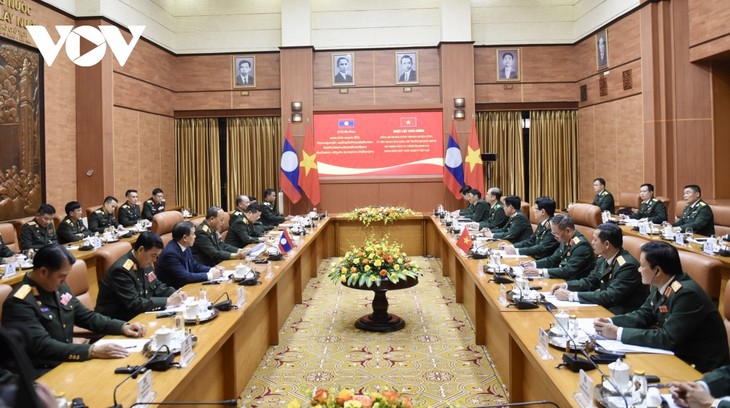 Chủ nhiệm Tổng cục Chính trị Quân đội Nhân dân Lào thăm chính thức Việt Nam - ảnh 1