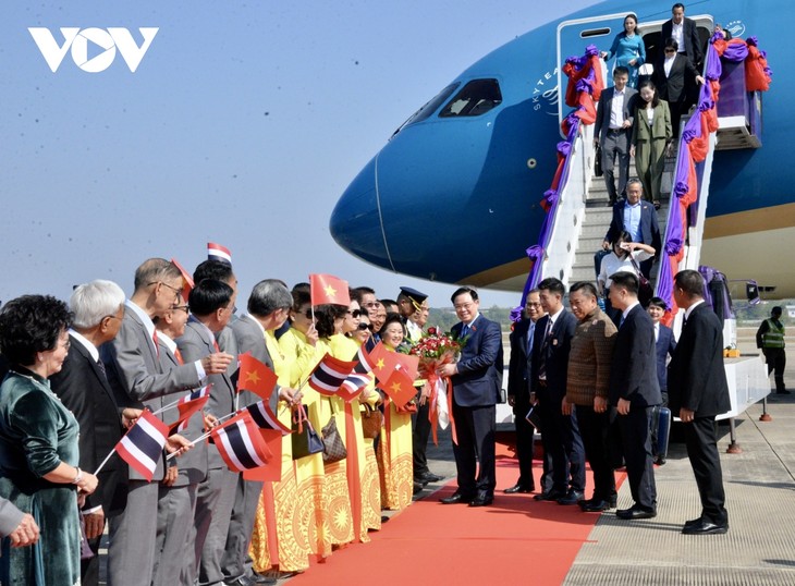 Chủ tịch Quốc hội dự lễ khai trương Phố Việt Nam tại tỉnh Udon Thái Lan - ảnh 1