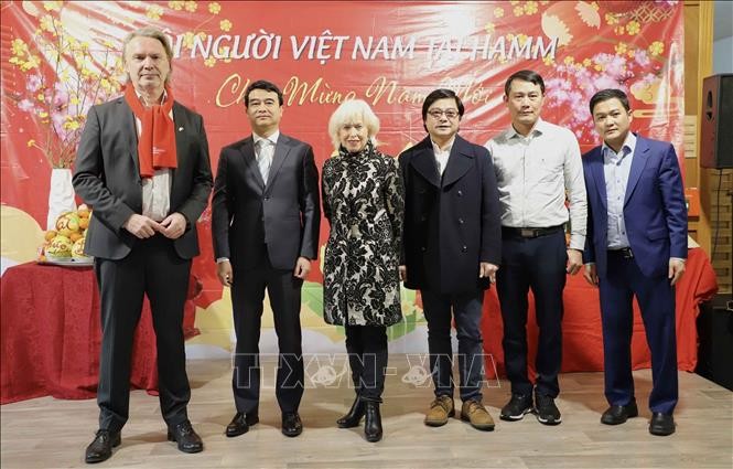 Hội người Việt Nam tại thành phố Hamm (Đức) xây dựng cộng đồng vững mạnh - ảnh 1