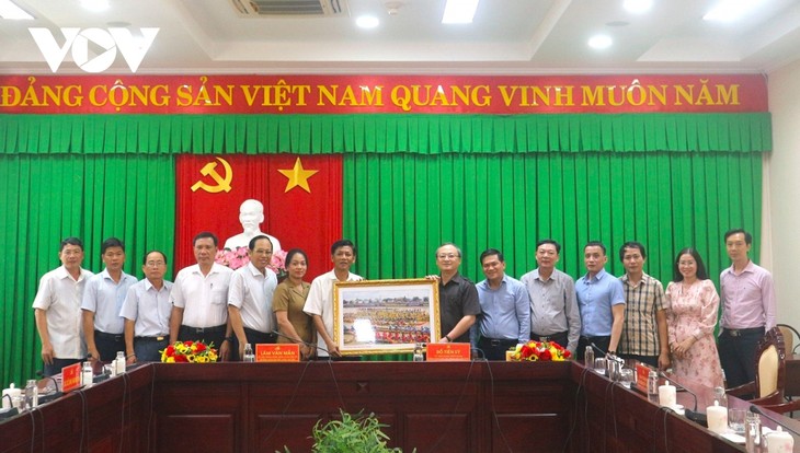 Tổng Giám đốc Đài Tiếng Việt Nam Đỗ Tiến Sỹ thăm, làm việc tại tỉnh Sóc Trăng - ảnh 1