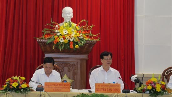 Thủ tướng Nguyễn Tấn Dũng làm việc tại tỉnh Tiền Giang - ảnh 1