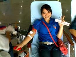 Nhiều hoạt động hưởng ứng Ngày thế giới tôn vinh người hiến máu - ảnh 1