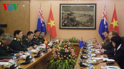 Tăng cường hợp tác quốc phòng Việt Nam - New Zealand - ảnh 1