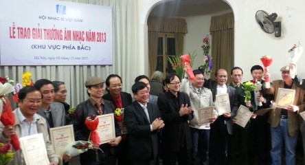 Hội Nhạc sĩ Việt Nam công bố giải thưởng âm nhạc  2013 và trao giải khu vực phía Bắc - ảnh 6