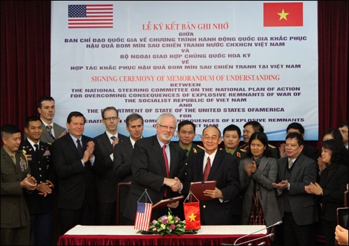 Việt Nam - Hoa Kỳ hợp tác khắc phục hậu quả bom mìn - ảnh 1
