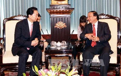 Trưởng ban Tổ chức Trung ương Tô Huy Rứa tiếp Chủ tịch Liên minh Nghị sỹ hữu nghị Nhật Bản- Việt Nam - ảnh 1