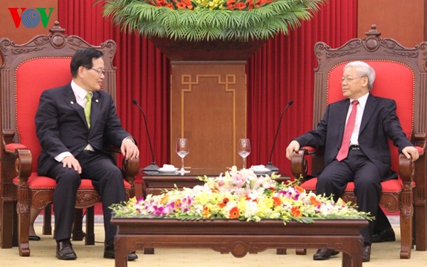 Tổng Bí thư Nguyễn Phú Trọng tiếp Chủ tịch Quốc hội Hàn Quốc Chung Ui-wha  - ảnh 1