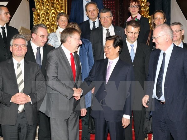 EU và Việt Nam nỗ lực đàm phán để có thể ký kết FTA vào giữa năm nay - ảnh 1