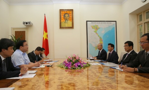 Việt Nam ưu tiên làm sâu sắc hơn nữa quan hệ hữu nghị và hợp tác toàn diện với Nhật Bản - ảnh 1