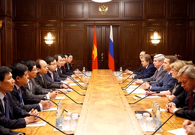Thủ tướng Nguyễn Xuân Phúc gặp Chủ tịch Đu ma Quốc gia Liên bang Nga - ảnh 1