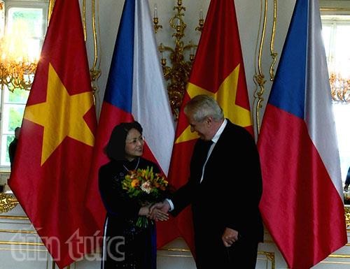 Tăng cường quan hệ hợp tác nhiều mặt Việt Nam - Cộng hòa Czech - ảnh 1