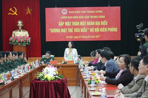 Trưởng Ban dân vận TW Trương Thị Mai tiếp đoàn đại biểu “Gương mặt trẻ tiêu biểu” Bộ đội biên phòng - ảnh 1