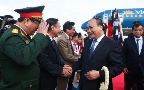 Thủ tướng Nguyễn Xuân Phúc đến Phnom Penh, bắt đầu thăm chính thức Vương quốc Campuchia - ảnh 1