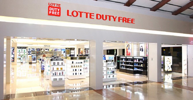 Lotte opens duty-free store at Noi Bai international airport  - ảnh 1
