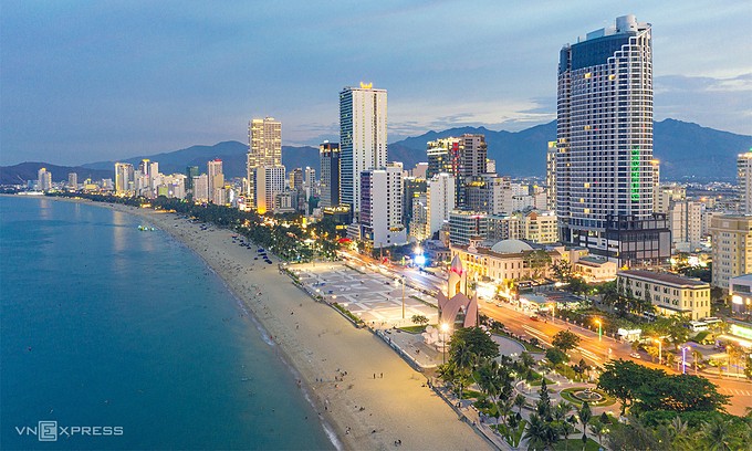 Nha Trang to develop night-time food street along beach - ảnh 1