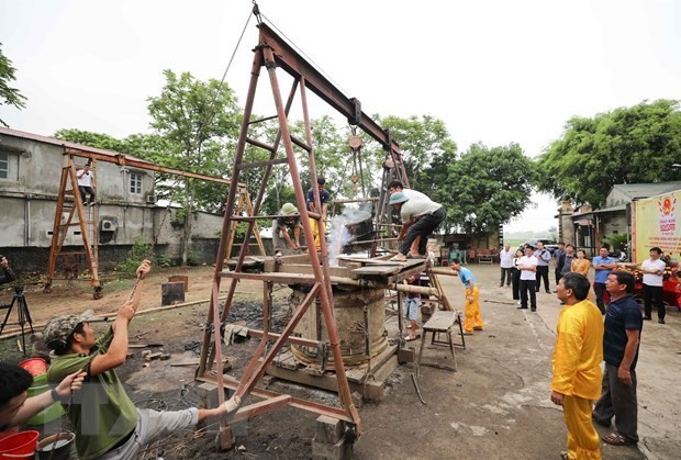 300-kg bronze drum made to mark national elections - ảnh 2