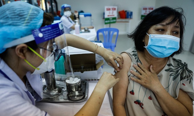 Japan to donate another 1 million doses of COVID-19 vaccine to Vietnam  - ảnh 1