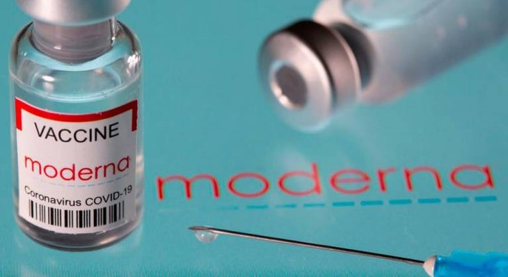 Moderna says its COVID-19 shot maintains high efficacy through 6 months - ảnh 1