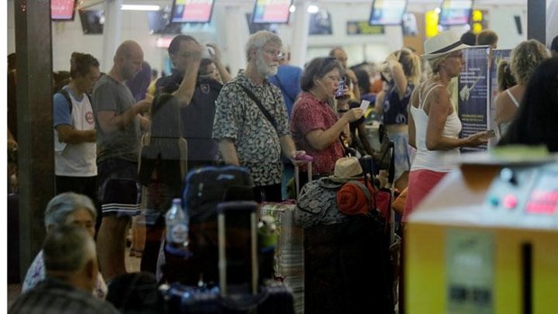 Indonesia issues visa on arrival for tourists from 23 countries - ảnh 1