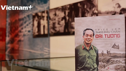 Poetry photographic book on General Giap debuts - ảnh 1
