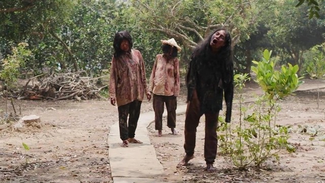 Vietnamese first zombie film attracts cinemagoers despite criticism - ảnh 1