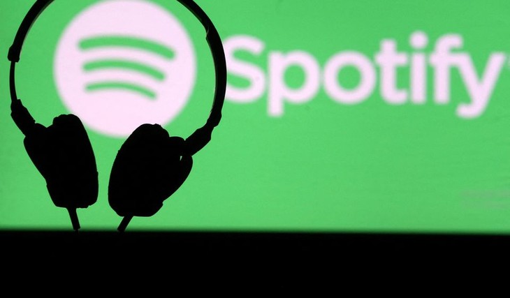 Spotify takes on Amazon's Audible, launches audiobook service for US users - ảnh 1