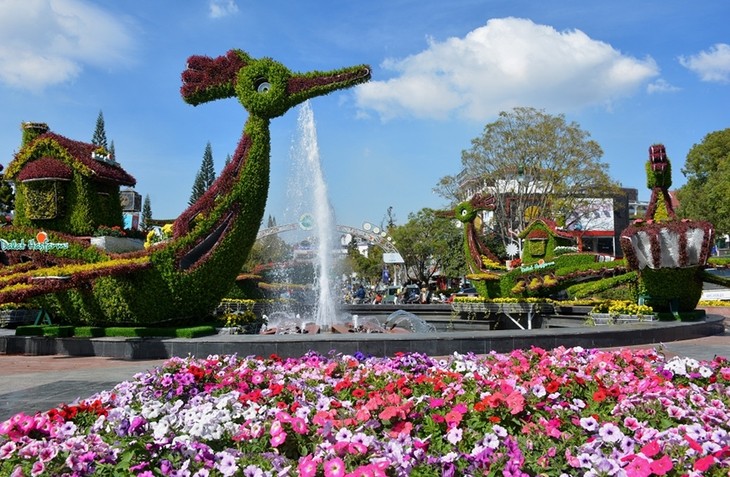 Da Lat Flower Festival 2022 to last for two months - ảnh 1