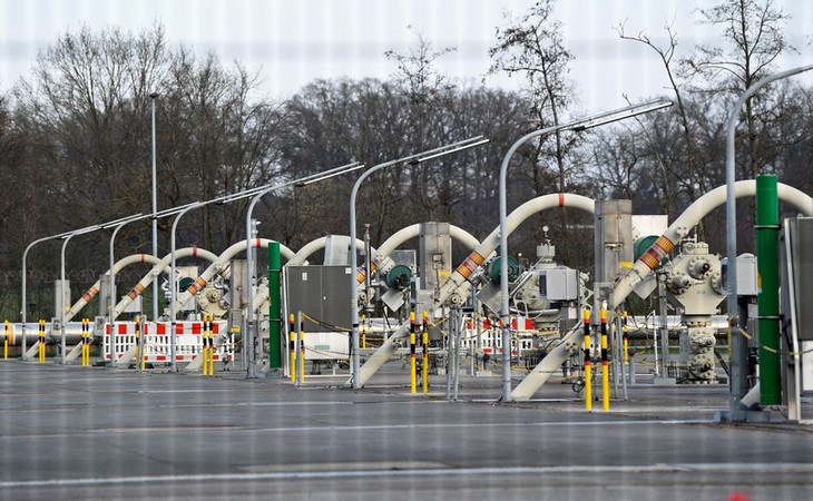 EU struggles to agree gas price cap, considers 220-euro limit - ảnh 1