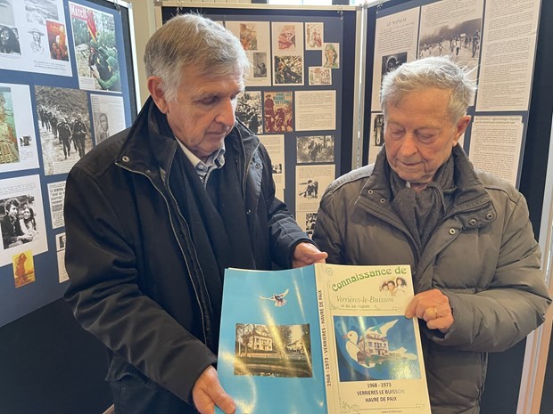 Book, exhibition mark Paris Peace Accords anniversary in France - ảnh 1
