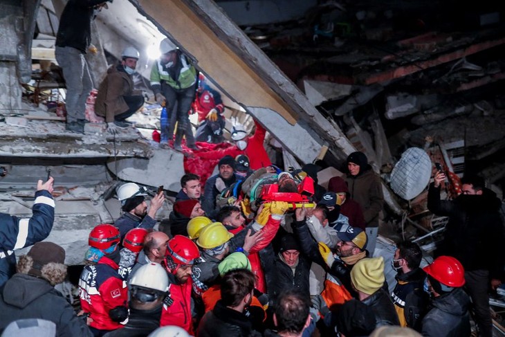 Hope fades for survivors as Turkey-Syria earthquake toll passes 20,000 - ảnh 1
