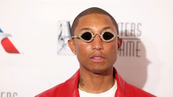 Louis Vuitton picks Pharrell Williams to head menswear designs - ảnh 1