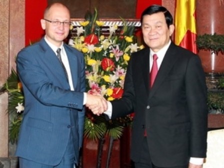 ประธานแห่งรัฐเวียดนามให้การต้อนรับผู้อำนวยการกลุ่มบริษัทพลังงานปรมาณูแห่งชาติรัสเซีย - ảnh 1