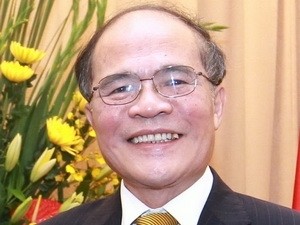 ประธานรัฐสภาเวียดนามNguyễn Sinh Hùngเดินทางไปร่วมการประชุม ASEP7 ณ ประเทศลาว - ảnh 1
