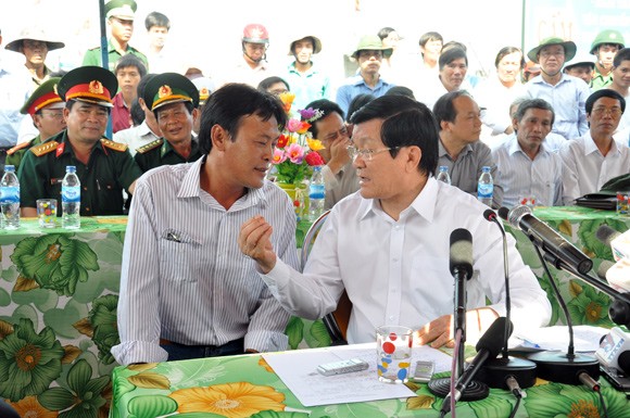 ประธานประเทศTrương Tấn Sang เยือนเกาะLý Sơn จังหวัด Quảng Ngãi - ảnh 1