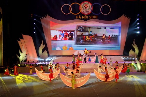การแข่งขันกีฬานักเรียนเอเชียตะวันออกเฉียงใต้เป็นการแข่งขันแห่งไมตรีจิตมิตรภาพ - ảnh 1