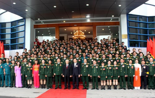 การประชุมตัวอย่างดีเด่นของกองทัพในการศึกษาและปฏิบัติตามแบบอย่างคุณธรรมของประธานโฮจิมินห์ - ảnh 1