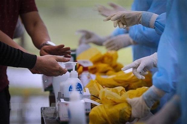 Во Вьетнаме выявлен еще 1 новый случай заражения коронавирусом - ảnh 1