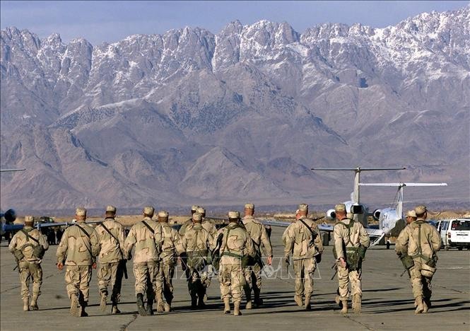 Пентагон: США после вывода войск продолжат оказывать помощь силам безопасности Афганистана   - ảnh 1