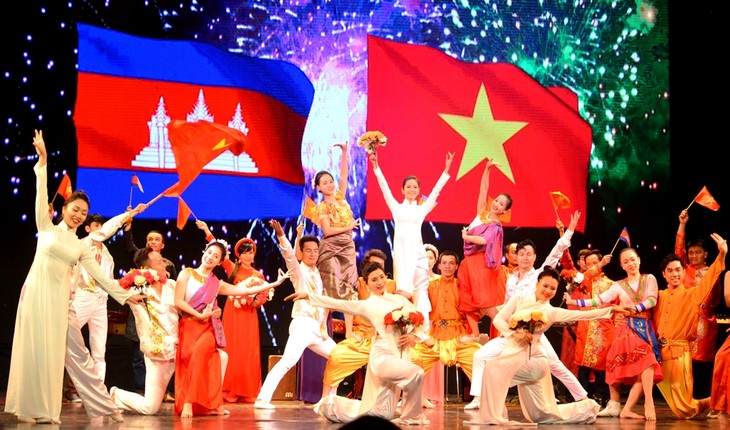 Вьетнам примет участие в Фестивале евразийской культуры в Камбодже - ảnh 1