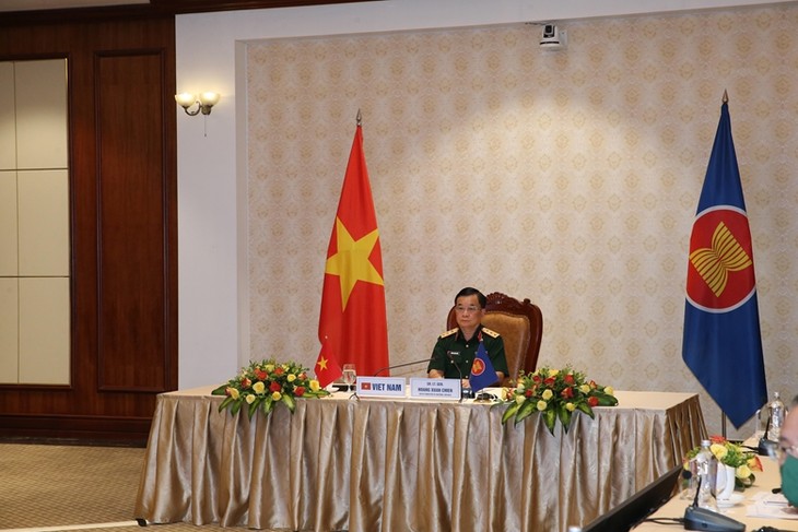 Вьетнам готов играть активную роль в развитии отношений между АСЕАН и Респуликой Корея в сфере обороны - ảnh 1