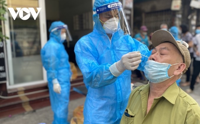 Во Вьетнаме продолжает наблюдаться рекордное число выздоровевших от коронавируса - ảnh 1
