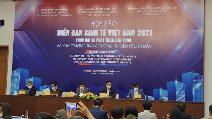 5 декабря состоится «Экономический форум Вьетнама 2021 года – социально-экономическое восстановление и развитие» - ảnh 1
