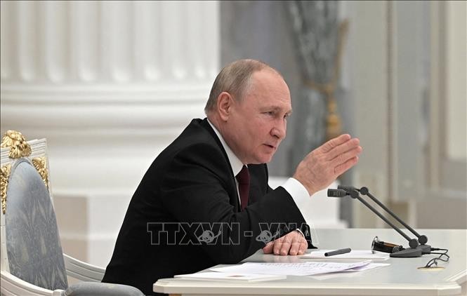 Президент Владимир Путин поручил пересматривать стратегию деятельности России в ВТО  - ảnh 1