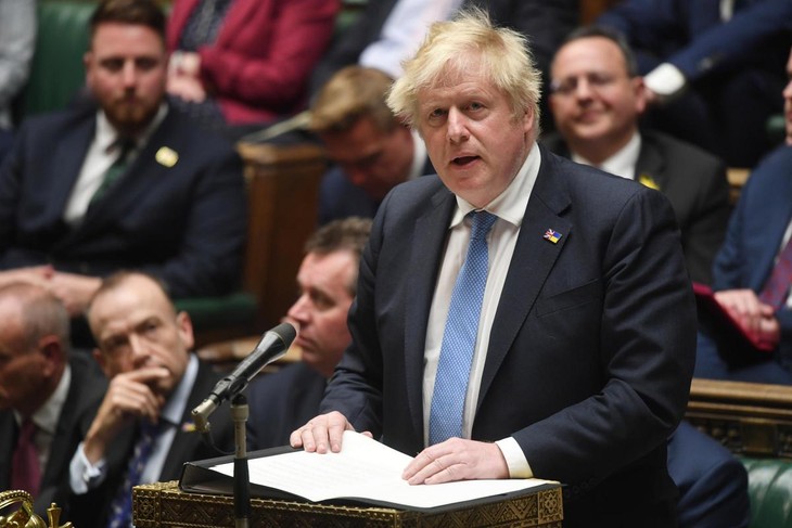 Премьер-министр Великобритания Борис Джонсон согласился уйти в отставку  - ảnh 1