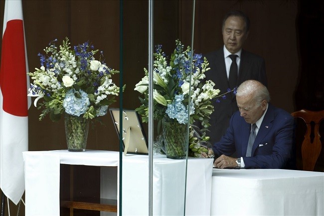 Абэ Синдзо оставил большой след в японской политике - ảnh 2