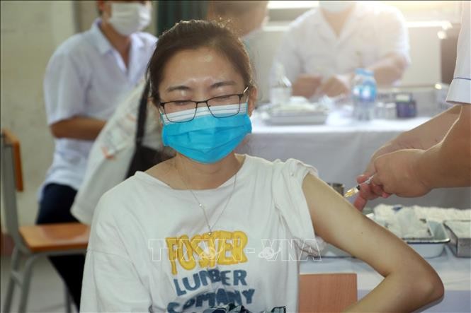 13 июля во Вьетнаме зафиксировано более тысячи новых зараженных коронавирусом - ảnh 1